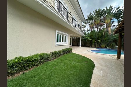 Casa de condomínio à venda com 500m², 4 quartos e 4 vagasQuintal