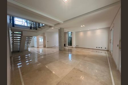 Casa de condomínio à venda com 500m², 4 quartos e 4 vagasSala