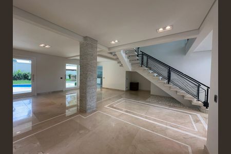 Casa de condomínio à venda com 500m², 4 quartos e 4 vagasSala