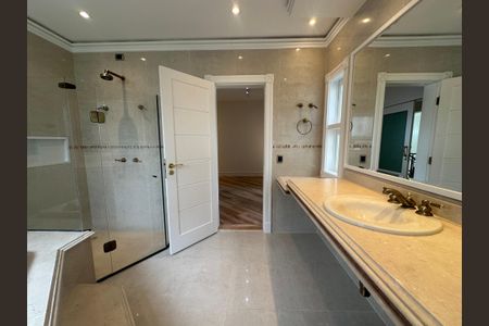 Casa de condomínio à venda com 500m², 4 quartos e 4 vagasBanheiro da Suíte 2