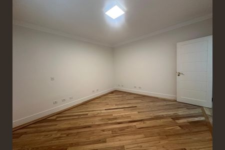 Casa de condomínio à venda com 500m², 4 quartos e 4 vagasQuarto 2