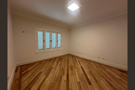 Casa de condomínio à venda com 500m², 4 quartos e 4 vagasQuarto 2