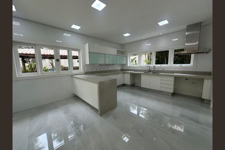 Casa de condomínio à venda com 500m², 4 quartos e 4 vagasCozinha