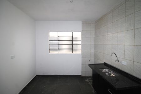 Sala / Cozinha de apartamento para alugar com 2 quartos, 55m² em Vila Maria Luisa, São Paulo