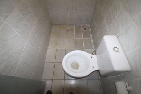 Apartamento para alugar com 55m², 2 quartos e sem vagaBanheiro