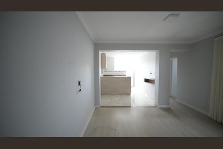 Casa para alugar com 102m², 2 quartos e 2 vagasSala