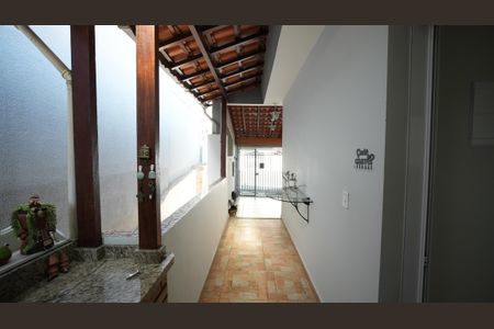 Casa para alugar com 102m², 2 quartos e 2 vagasQuintal