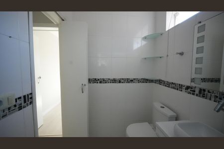 Casa para alugar com 102m², 2 quartos e 2 vagasBanheiro Social