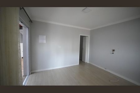 Casa para alugar com 102m², 2 quartos e 2 vagasSala