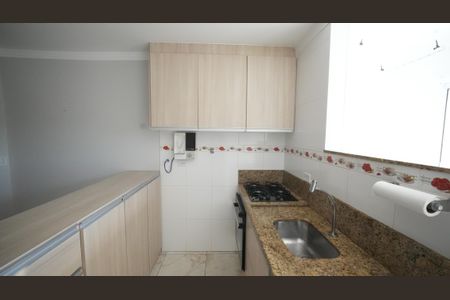 Casa para alugar com 102m², 2 quartos e 2 vagasCozinha