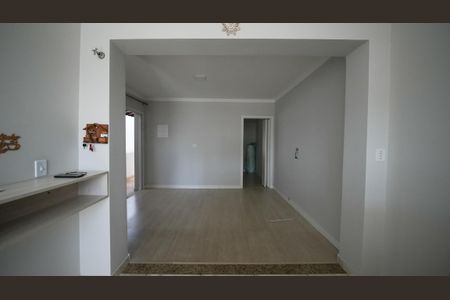 Casa para alugar com 102m², 2 quartos e 2 vagasSala