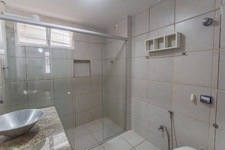 Banheiro da Suíte de apartamento para alugar com 2 quartos, 108m² em São Lucas, Belo Horizonte
