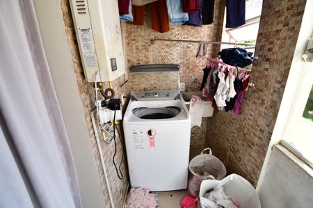 Casa de condomínio à venda com 89m², 2 quartos e 1 vagaÁrea de Serviço