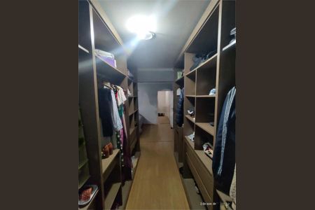 Casa à venda com 3 quartos, 244m² em Núcleo Carvalho de Araujo, São Paulo