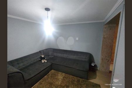 Casa à venda com 3 quartos, 244m² em Núcleo Carvalho de Araujo, São Paulo