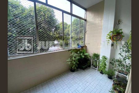 Apartamento à venda com 62m², 2 quartos e 1 vaga