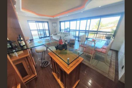 Apartamento à venda com 185m², 4 quartos e 2 vagas