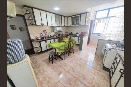 Apartamento à venda com 185m², 4 quartos e 2 vagas