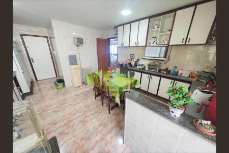 Apartamento à venda com 185m², 4 quartos e 2 vagas