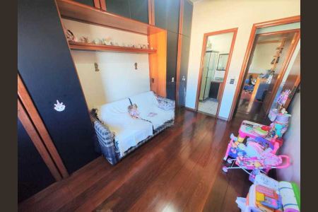 Apartamento à venda com 185m², 4 quartos e 2 vagas