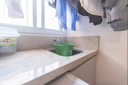 Apartamento à venda com 60m², 2 quartos e 1 vagaÁrea de Serviço