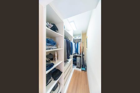Apartamento à venda com 60m², 2 quartos e 1 vagaCloset do quarto 2