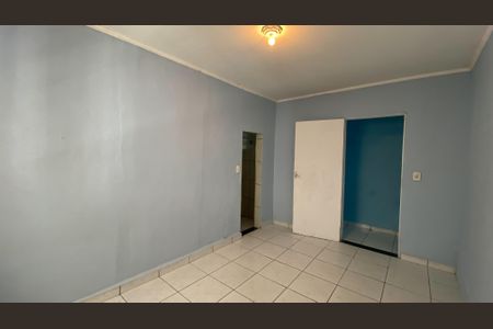 Casa à venda com 250m², 3 quartos e 8 vagasSuite 