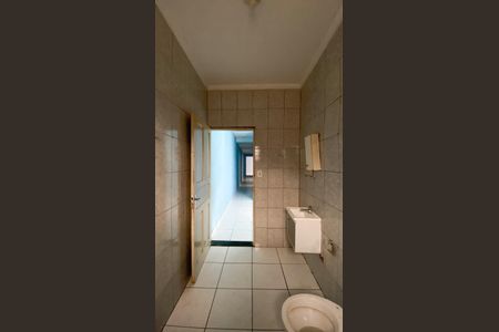 Casa à venda com 250m², 3 quartos e 8 vagasBanheiro