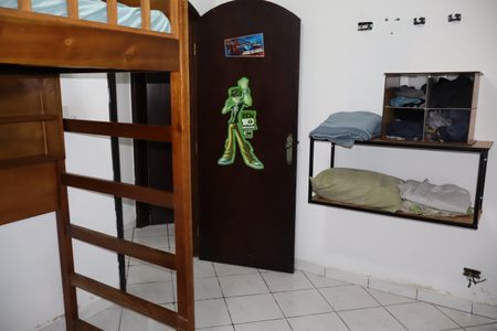 Casa à venda com 125m², 4 quartos e 2 vagasQuarto casa 1 (térrea)