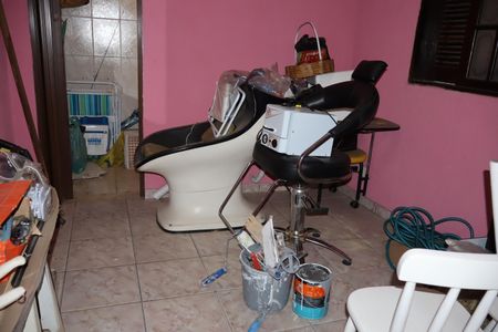 Casa à venda com 125m², 4 quartos e 2 vagasQuarto de serviço