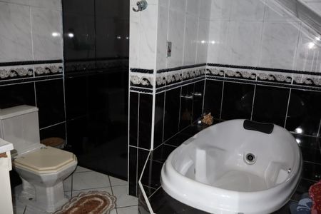 Casa à venda com 125m², 4 quartos e 2 vagasBanheiro Suíte casa 1 (térrea)