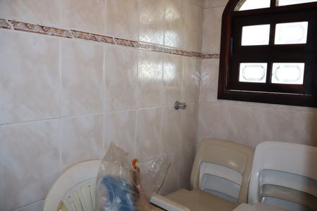 Casa à venda com 125m², 4 quartos e 2 vagasBanheiro de serviço
