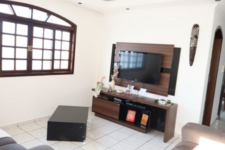 Casa à venda com 125m², 4 quartos e 2 vagasSala casa 2 (superior)Suíte casa 2 (superior)