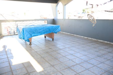 Casa à venda com 125m², 4 quartos e 2 vagasTerraço - área gourmet