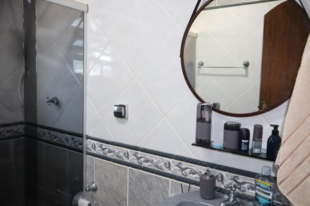 Casa à venda com 125m², 4 quartos e 2 vagasBanheiro casa 2 (superior)