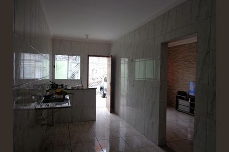 Casa à venda com 2 quartos, 65m² em Vila Santa Cruz (Zona Leste), São Paulo