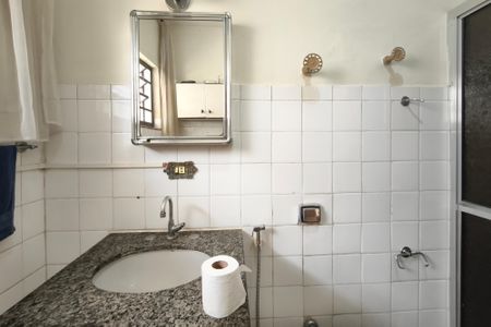 Casa à venda com 144m², 3 quartos e 2 vagasBanheiro Social