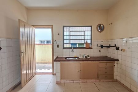 Casa à venda com 144m², 3 quartos e 2 vagasCozinha
