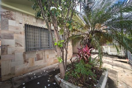 Casa à venda com 144m², 3 quartos e 2 vagasQuintal - Garagem