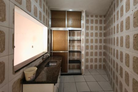 Casa à venda com 144m², 3 quartos e 2 vagasEdícula - Cozinha