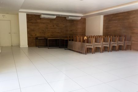 Apartamento para alugar com 140m², 3 quartos e 2 vagasÁrea comum - Salão de festas