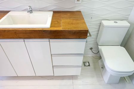 Apartamento para alugar com 140m², 3 quartos e 2 vagasBanheiro do Quarto 2