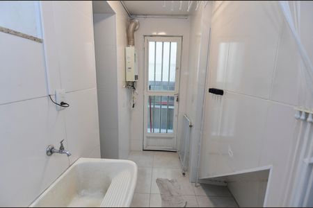 Casa à venda com 100m², 3 quartos e 1 vaga Casa à venda com 100m², 3 quartos e 1 vagaÁrea de Serviço