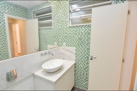 Casa à venda com 100m², 3 quartos e 1 vagaBanheiro Social