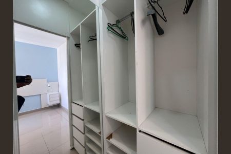 Apartamento à venda com 2 quartos, 60m² em Planalto, Belo Horizonte