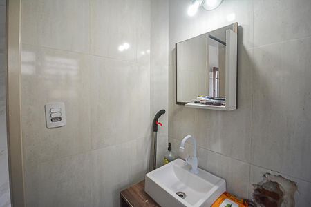Casa à venda com 500m², 3 quartos e 9 vagasBanheiro