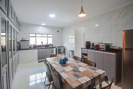 Casa à venda com 500m², 3 quartos e 9 vagasCozinha
