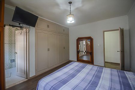 Casa à venda com 500m², 3 quartos e 9 vagasQuarto Suíte