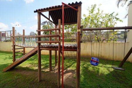 Casa de condomínio à venda com 286m², 3 quartos e 4 vagasPlayground