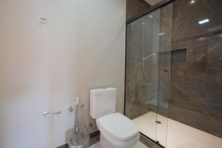 Casa de condomínio à venda com 286m², 3 quartos e 4 vagasSuíte 2